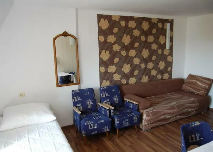 Malgorzata Проживання в сім'ї *